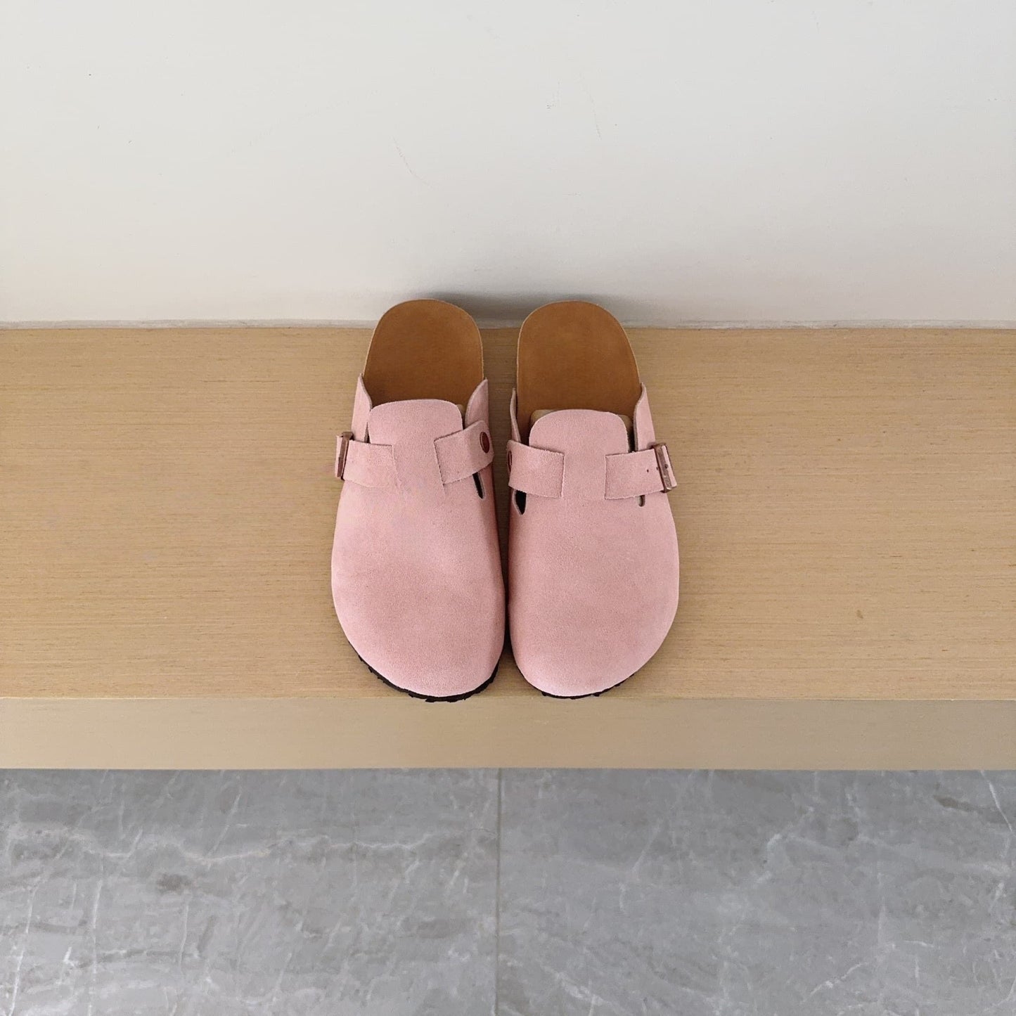 T588-936 Soft leather men's and women's summer round toe retro shoes