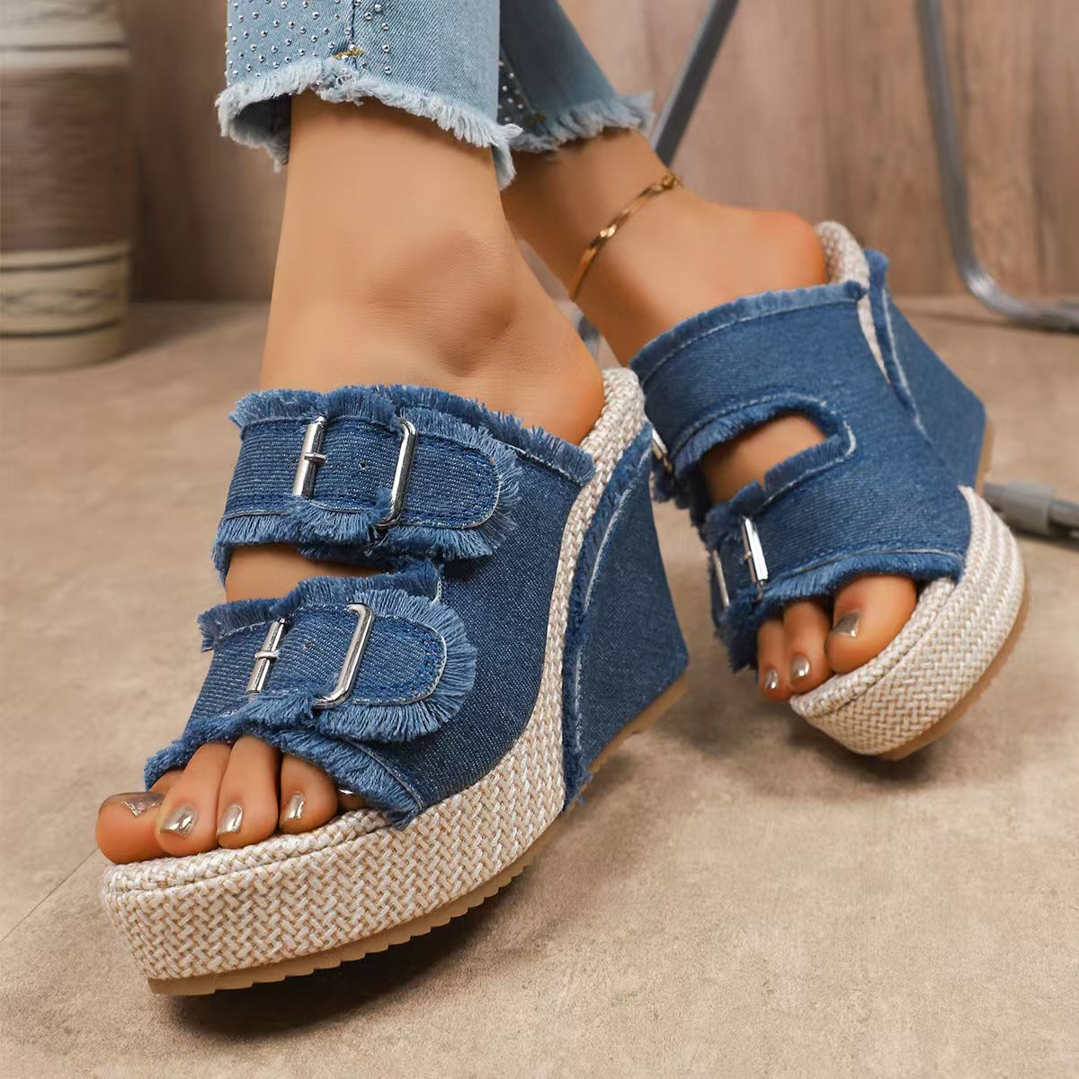 T588-1180 Cowboy slope and sandals for casual wear