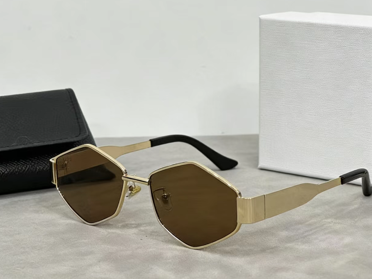 T588-1049 Sun shading sunglasses with diamond shaped small frame glasses