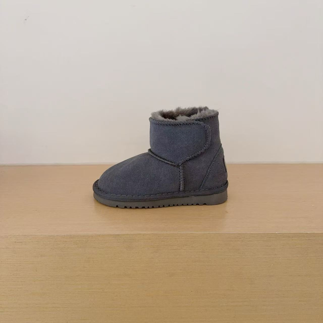 T588-527   Winter children's shoes    TG