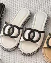 T588-1191  Flat and comfortable sandals that can be worn over slippers