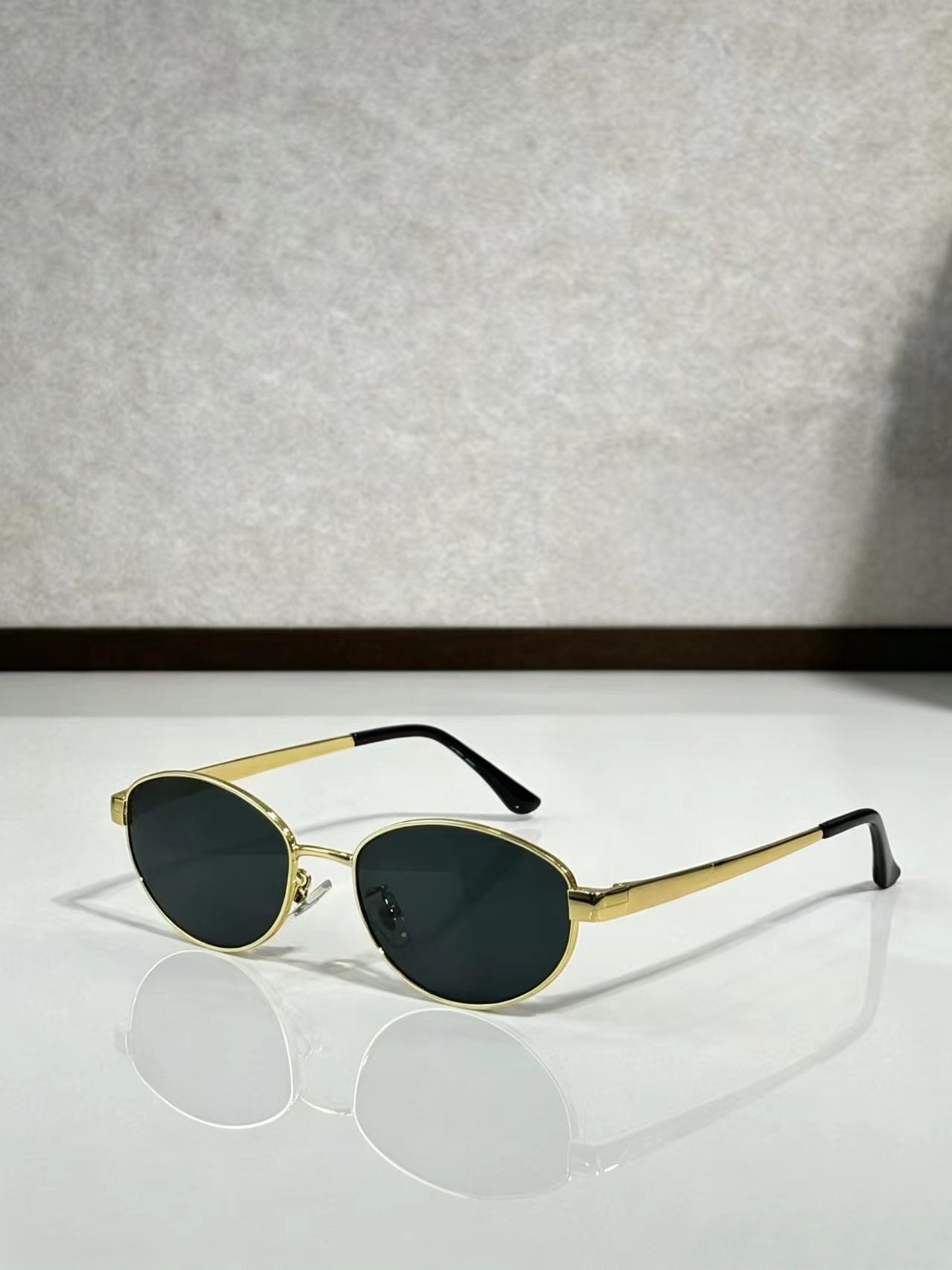Retro oval frame sunglasses with a high-end and versatile feel  E1268