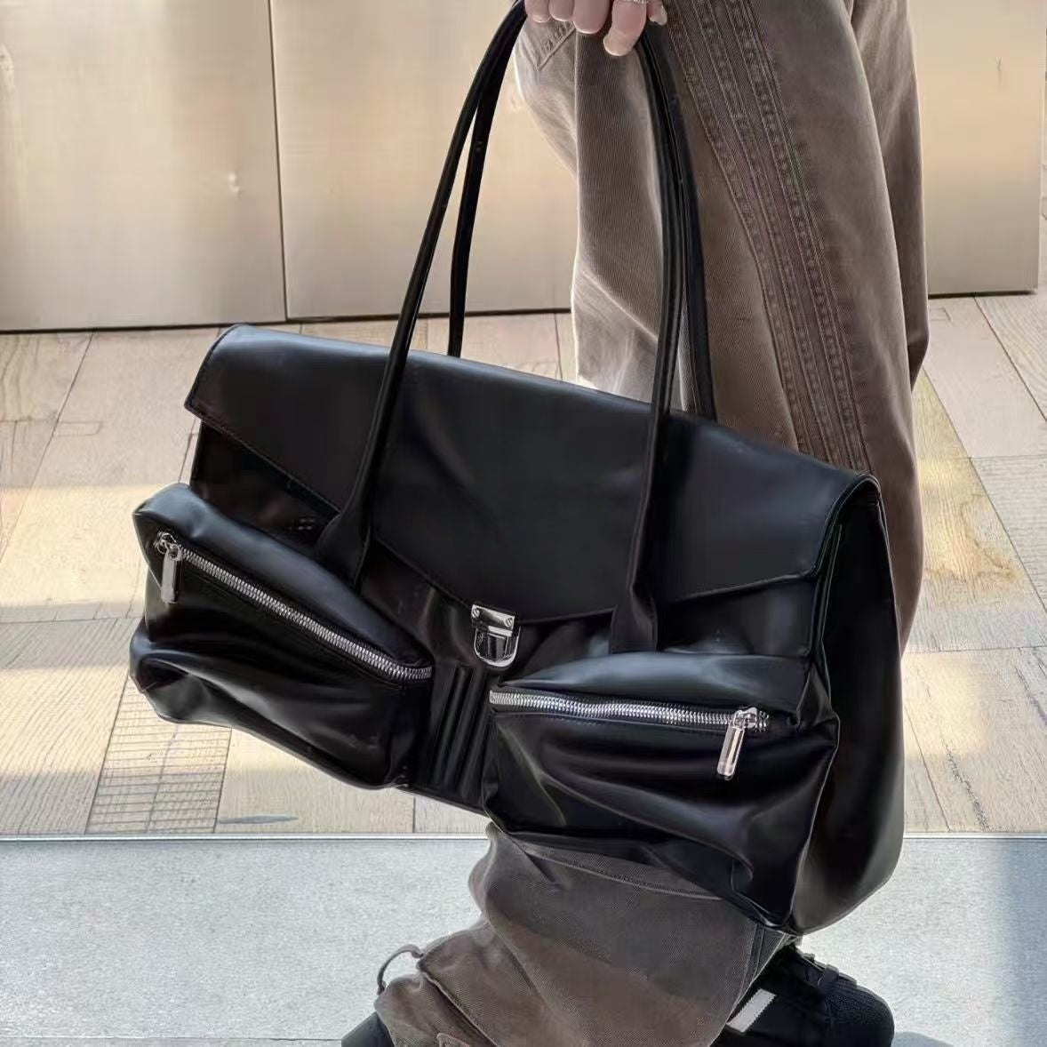 T588-839   Simple portable casual shoulder bag