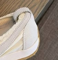 Flat bottomed casual lace up sneakers  E1274