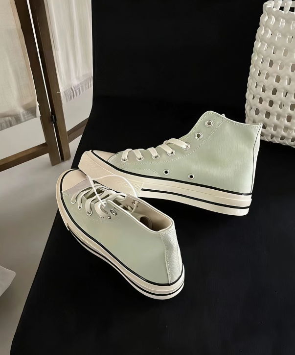 T588-870 Casual flat bottomed board shoes with high tops