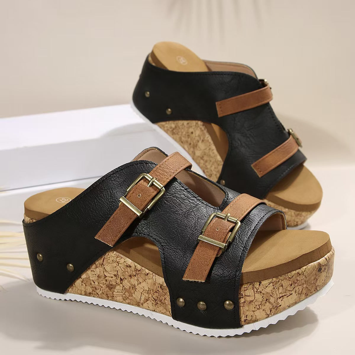 T588-971  Ladies' casual high sole buckle loose shoes
